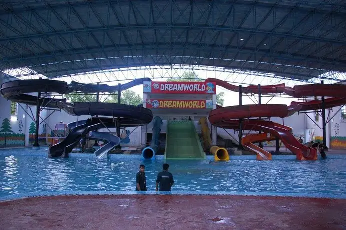 Dreamworld Waterpark & Resorts 