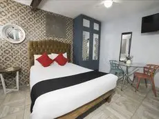 Suites Viveros de Coyoacan 