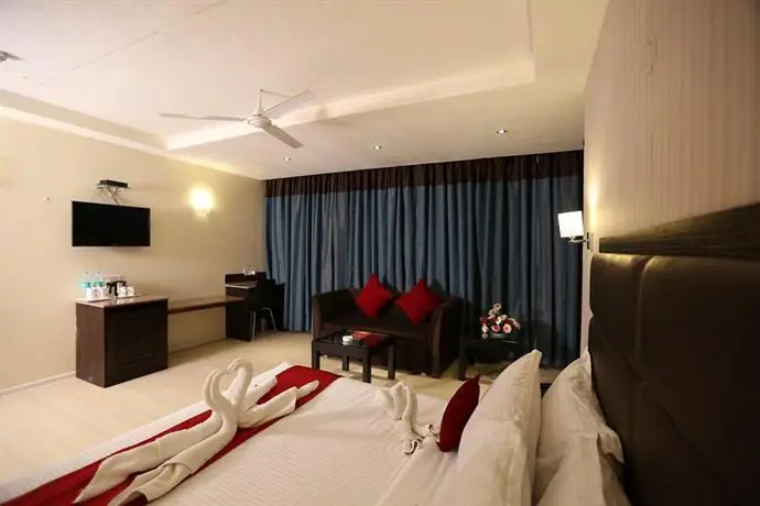 Hotel Sapphire Zirakpur 