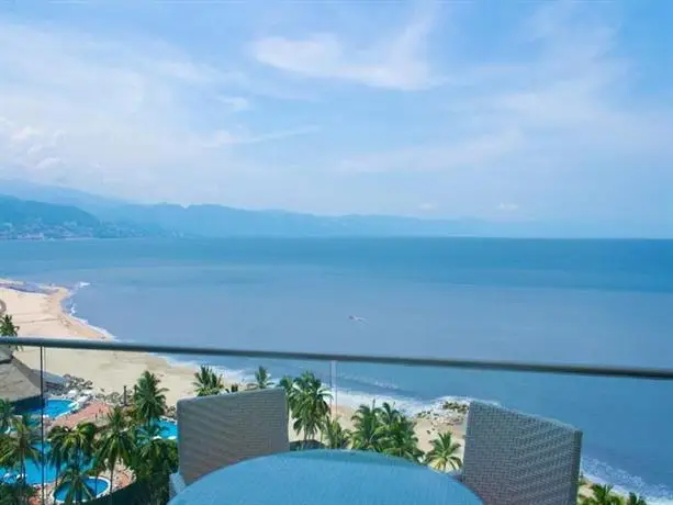 Unlimited Luxury Villas Icon Vallarta Condo 