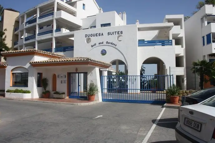 Duquesa Suites Golf y Garden 