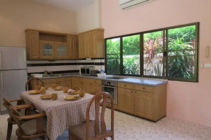 3 Bedroom Villa In Tropical Garden 