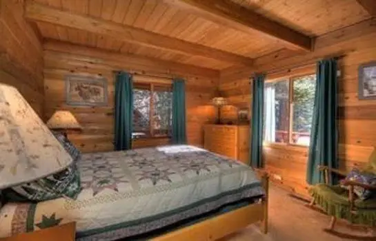 Fairway Family Cabin 