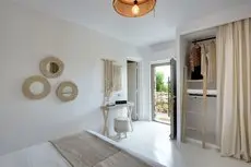 Amalgam Homes Paros 