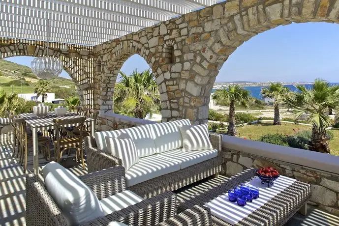 Amalgam Homes Paros 