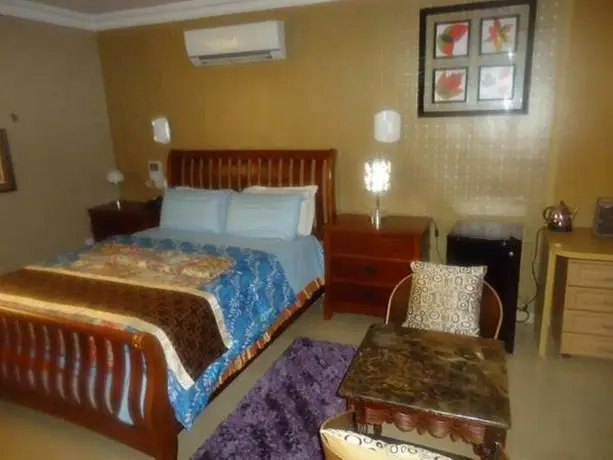 First View Luxury Hotel Amuwo