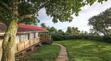 Nkuringo Bwindi Gorilla Lodge 