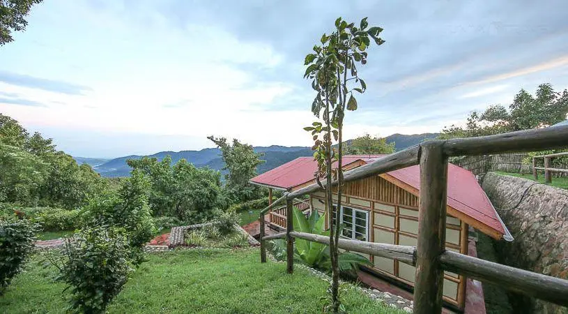 Nkuringo Bwindi Gorilla Lodge 