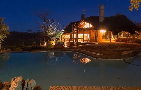 Royal Madikwe Luxury Safari Lodge