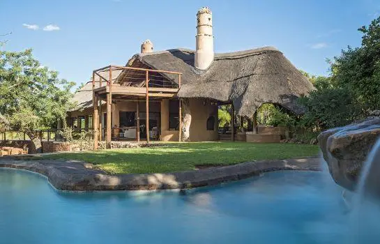 Royal Madikwe Luxury Safari Lodge 