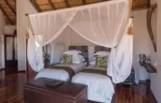 Royal Madikwe Luxury Safari Lodge 