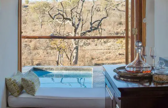 Royal Madikwe Luxury Safari Lodge 