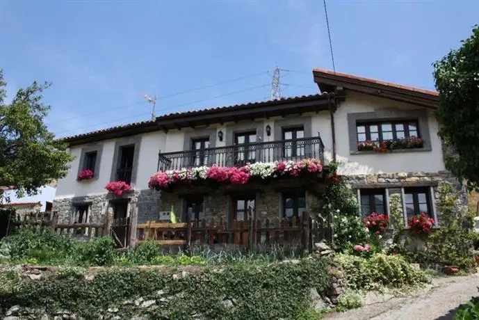 Hotel Rural Casa de Aldea Ecocorneyana