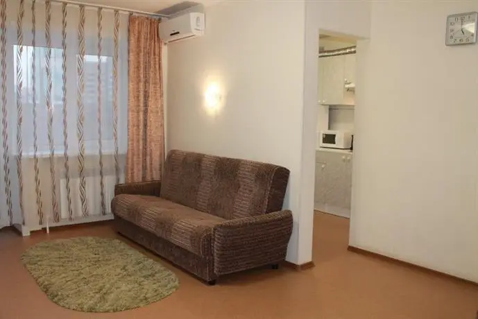 Podushka Apartment at Amursky Bulvar 17