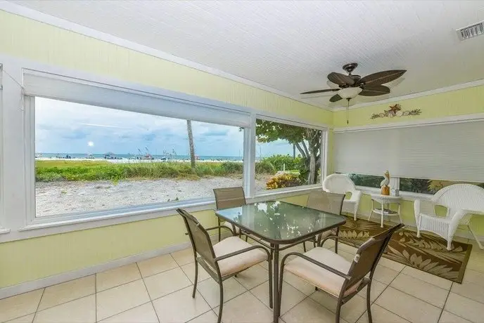 Siesta Key Beachside Villas