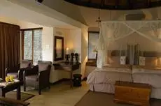 Thornybush Serondella Game Lodge 