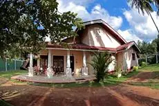 Anthiekka Airport Green Villa Negombo 