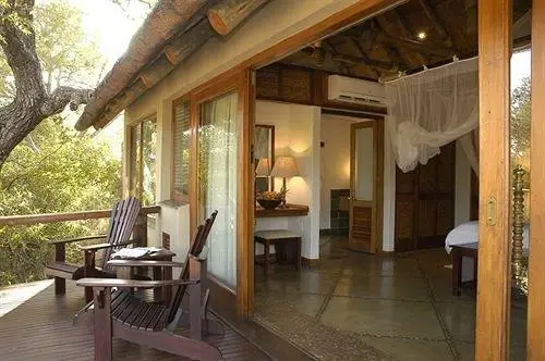 Thornybush Game Lodge 