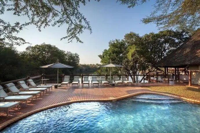 Thornybush Waterside Lodge 