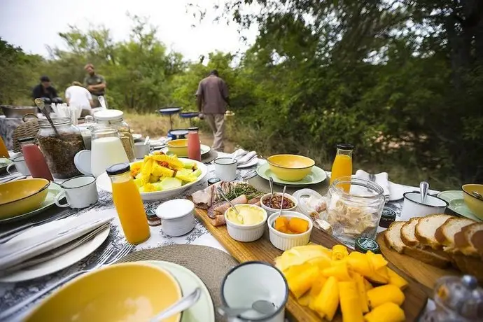 Thornybush Waterside Lodge 