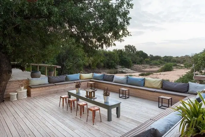 Thornybush Waterside Lodge 