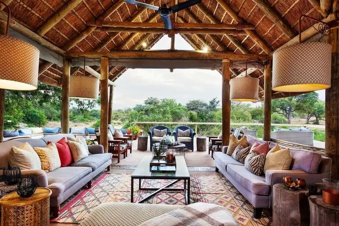 Thornybush Waterside Lodge 