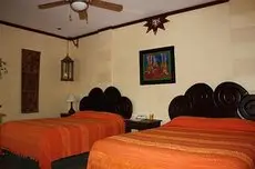 Tierra Magica Bed & Breakfast & Art Studio 