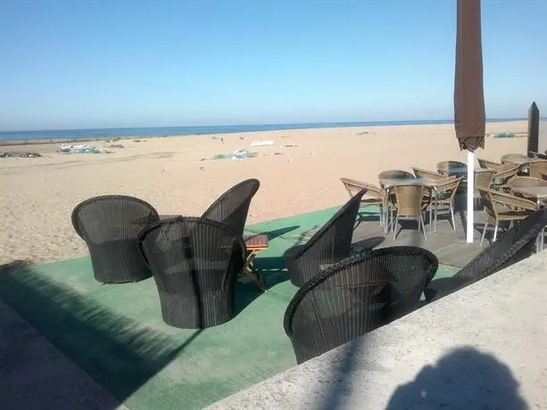 Aguda Beachfront Apartment 