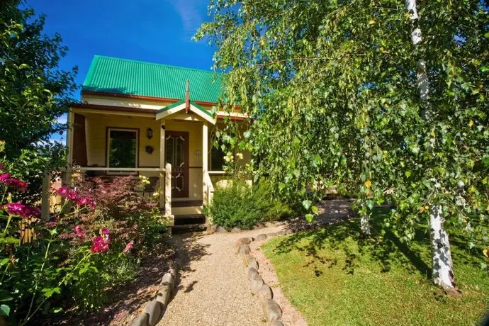 Autumn Abode Cottages 