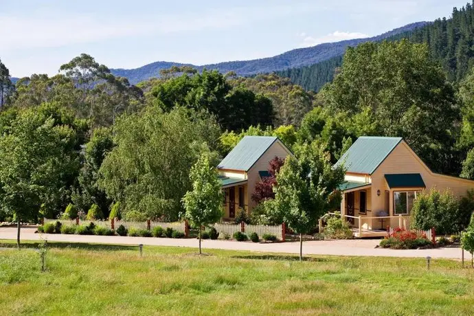 Autumn Abode Cottages 