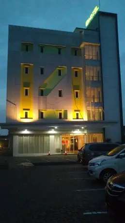 Izi Hotel Bogor 