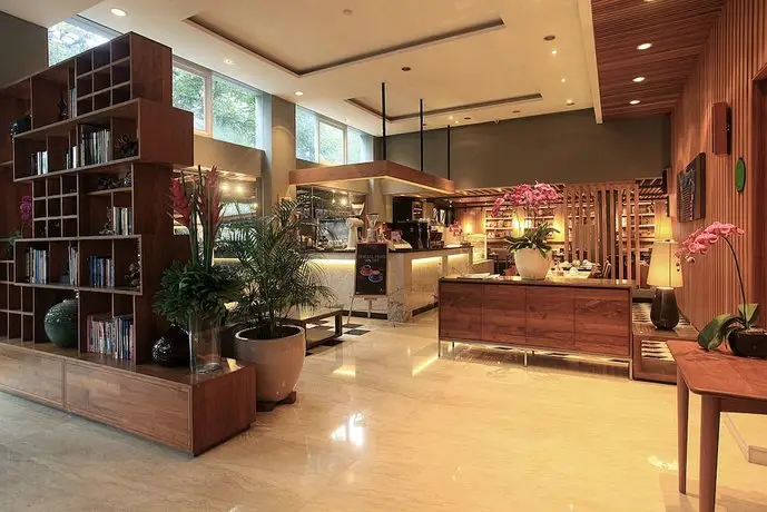 Ivory Hotel Bandung