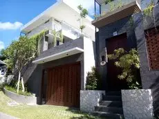 Royal Nyanyi Villa 