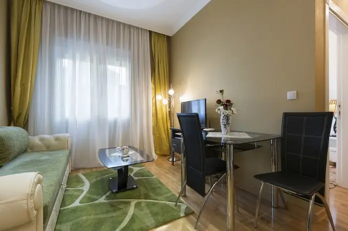 Lazar Lux Apartments 