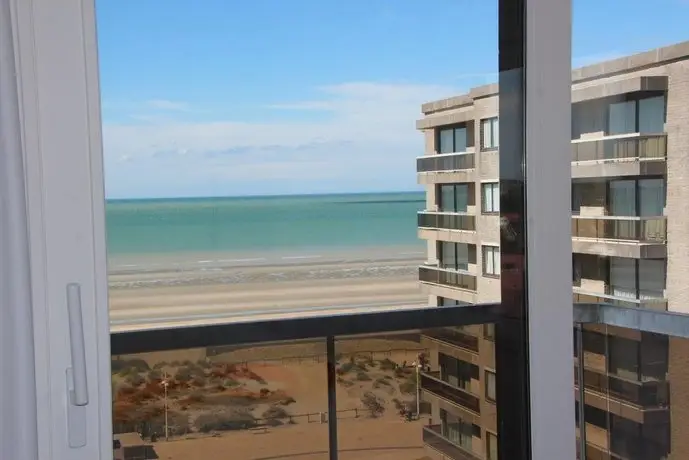 Apartment Plaza De Panne 