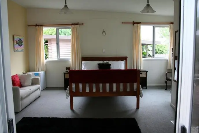 Whitianga B&B - Adults Only 