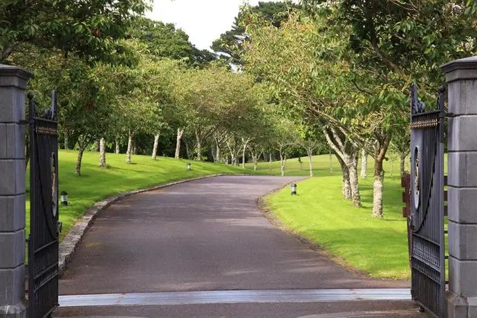 The Courtyard at Sheen Falls Country Club 