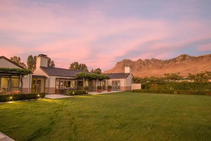 Craggy Range Vineyard Cottages