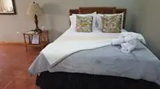 GM Suites Bed & Breakfast 