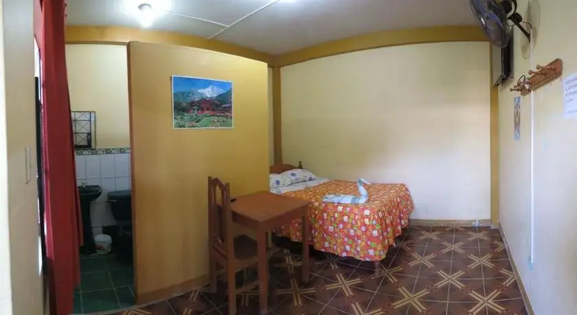 Tambopata Hostel Bambu 