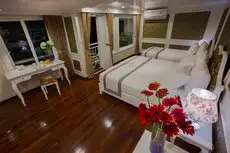 Signature Royal Halong Cruise 