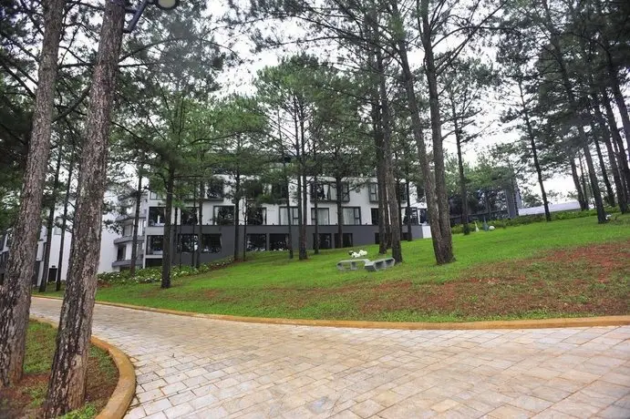 Terracotta Hotel & Resort Dalat 