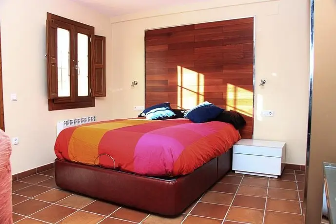 Apartamentos Casas Colgadas 