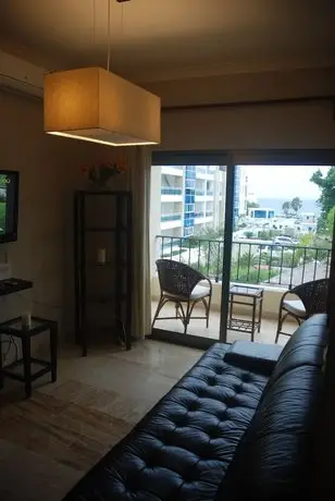 E&J Beach Condo 