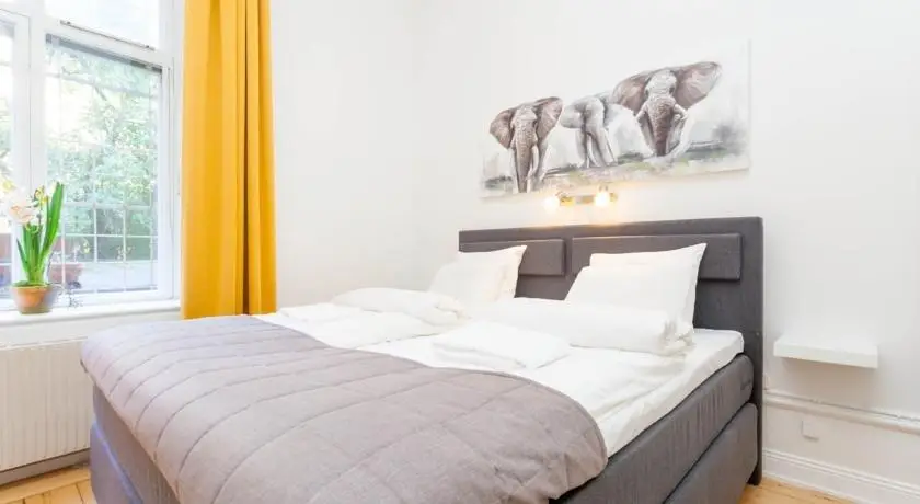 ApartDirect Sveavagen II