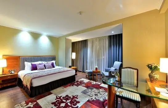 Damas International Hotel 