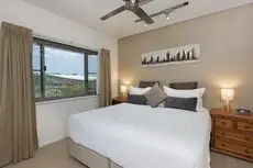 Saltwater Suites - 1 2 & 3 Bed Waterfront Apartments 