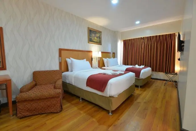 Royal Suites Condotel 