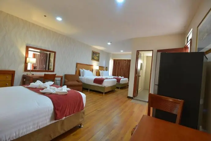 Royal Suites Condotel 