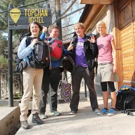 Topchan Hostel 